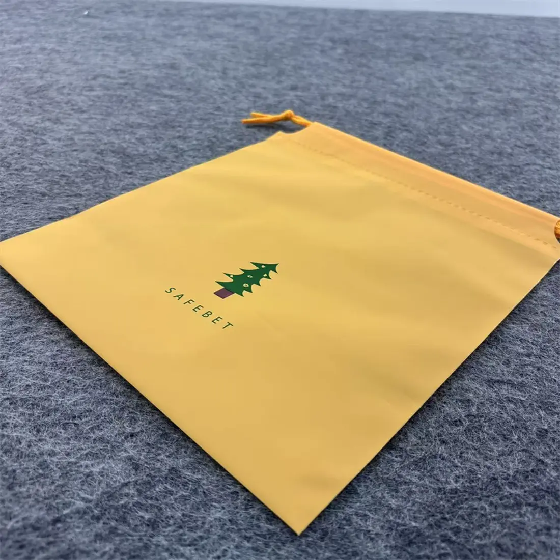 An Expert's Guide to 15 Drawstring Bag Types for Global Business in 2026